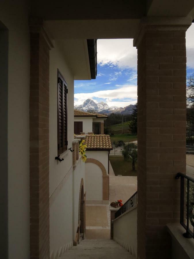 Residence Stella Del Gran Sasso Colledara 외부 사진