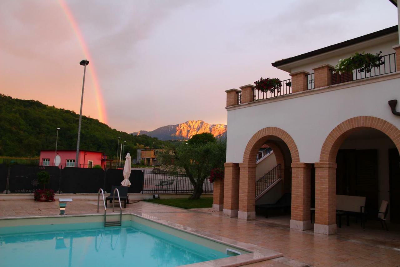 Residence Stella Del Gran Sasso Colledara 외부 사진